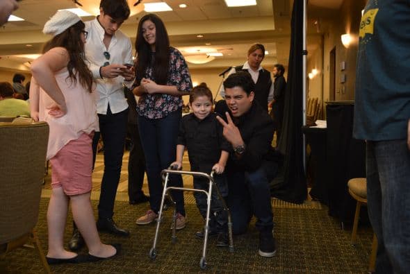 ¡Yeah! Orlando Segura hizo más de una payasada y arrancó más de una bella sonrisa. 