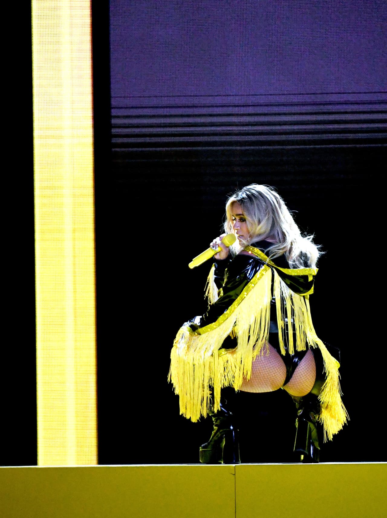 Y Karol G se alista además para 
<b>el lanzamiento de su disco 'Ocean'</b>, en agenda para este viernes, 3 de mayo.