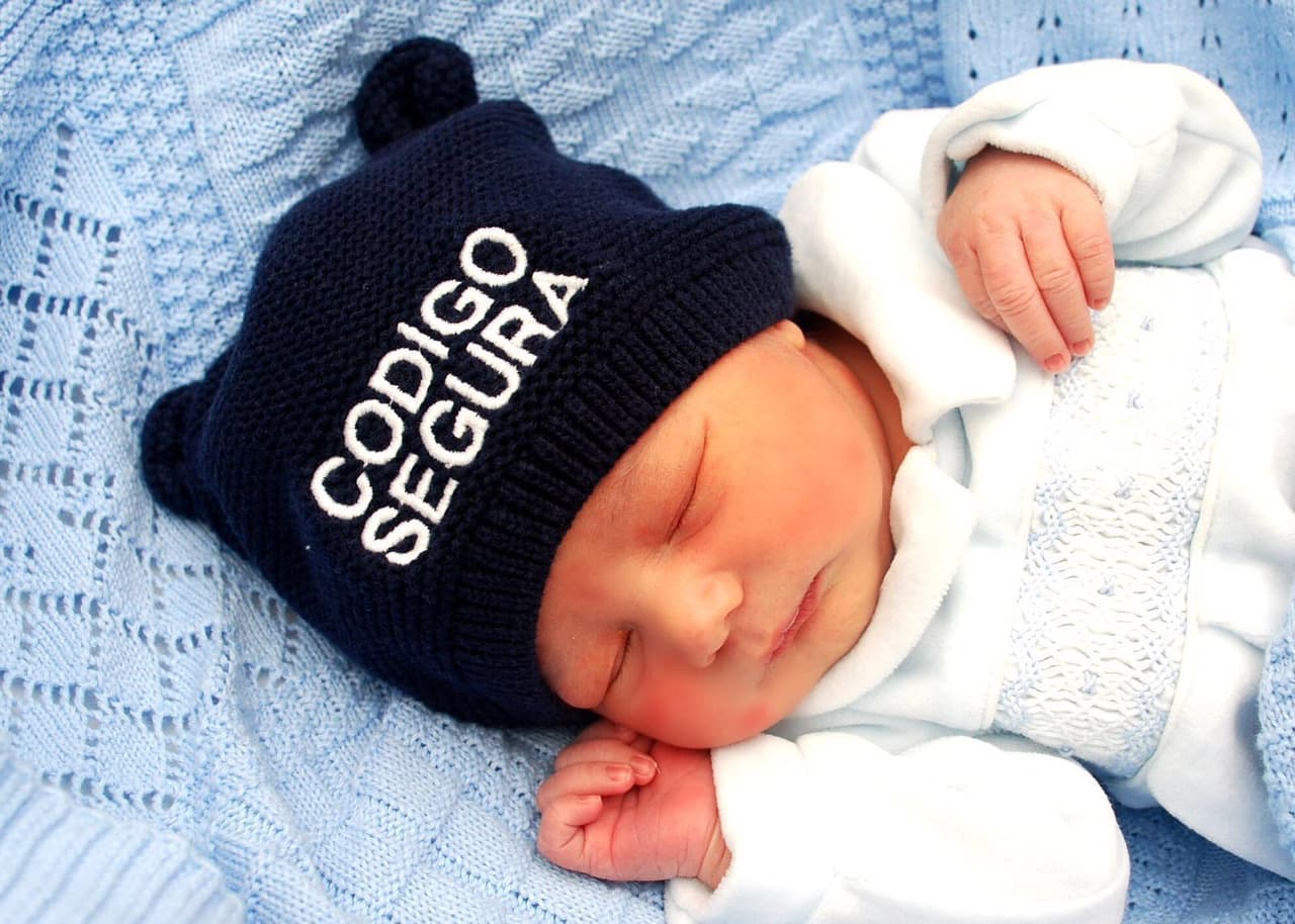 Baby Joshua aún es muy peque, pero ya es el fan #1 de su papá.