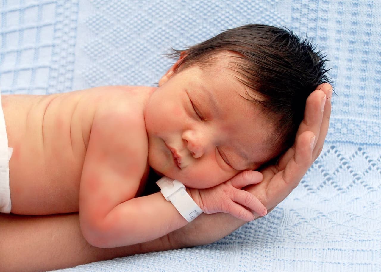 El bebito de Orlando Segura y Catalina Mesa es una gran bendición en sus vidas.