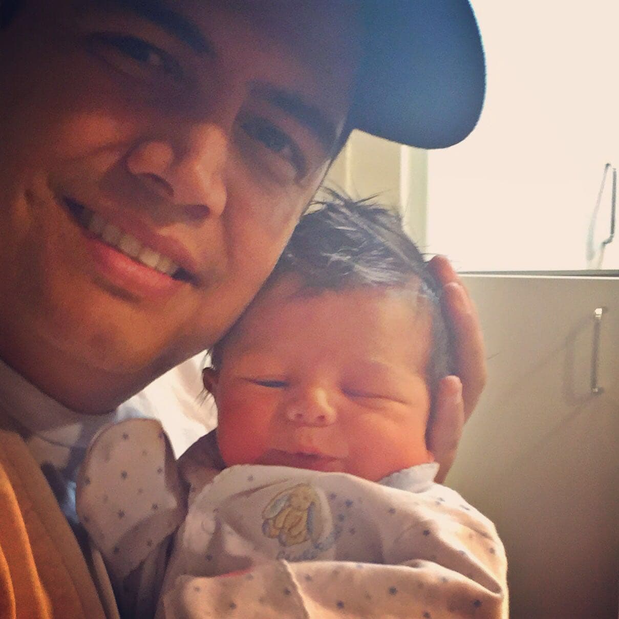 A Orlando le sienta bien el título de papá.