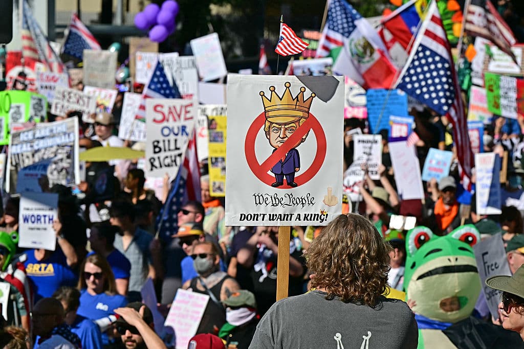 Las manifestaciones forman parte de un esfuerzo nacional que programó más de 2,700 eventos en todo el país, aproximadamente 600 más que las protestas realizadas en junio, que atrajeron a 5 millones de participantes.