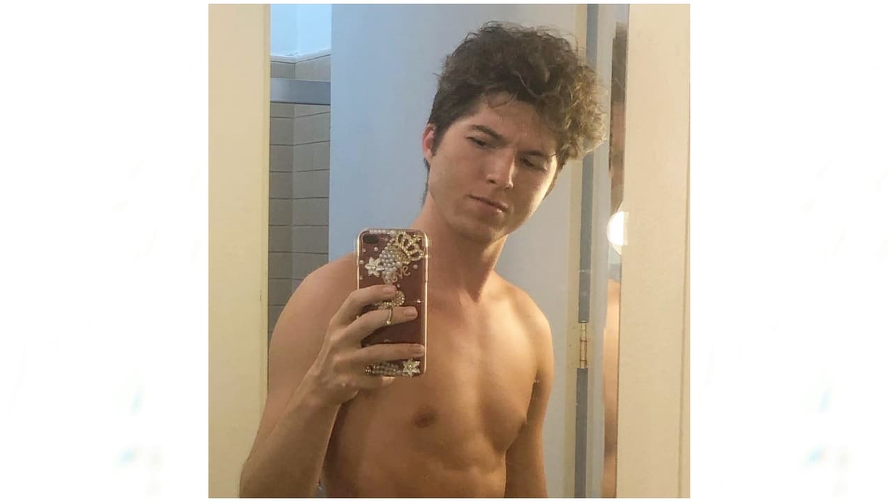 Desde el 2011 se dedica a la música y en la actualidad tiene dos sencillos de estudio, 'Don´t Go' y 'Stop Callin' Snippet'. Tiene una cuenta de TikTok con una gran cantidad de seguidores y también su cuenta de Instagram es muy popular.