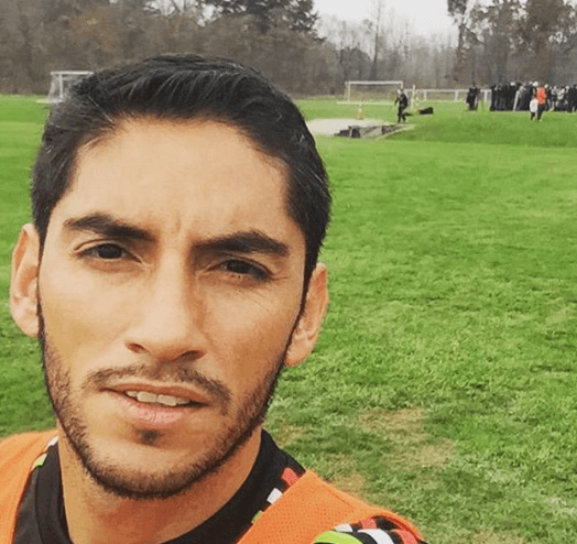 José de Jesús Corona, su misión es parar todos los balones del enemigo. Portero.