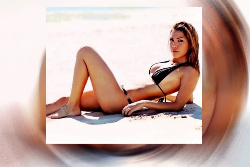 Sobre si vio el video donde
<b> <a href="https://www.univision.com/famosos/frida-sofia-explota-contra-su-tia-sylvia-pasquel-y-la-amenaza-tu-no-te-metas-wey-video" target="_blank">su hija manda fuertes mensajes a Pasquel</a></b>,
<b> </b>pidiéndole que no se meta en el pleito con la hija del 'Sol', Alejandra dijo no saber nada.