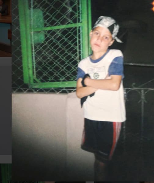 Los recuerdos de su infancia nos encantan, William regresa de este modo al pasado.