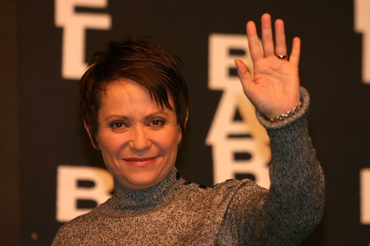 La actriz Adriana Barraza fue Hilda 'La Machín' en 'Vivo por Elena'.