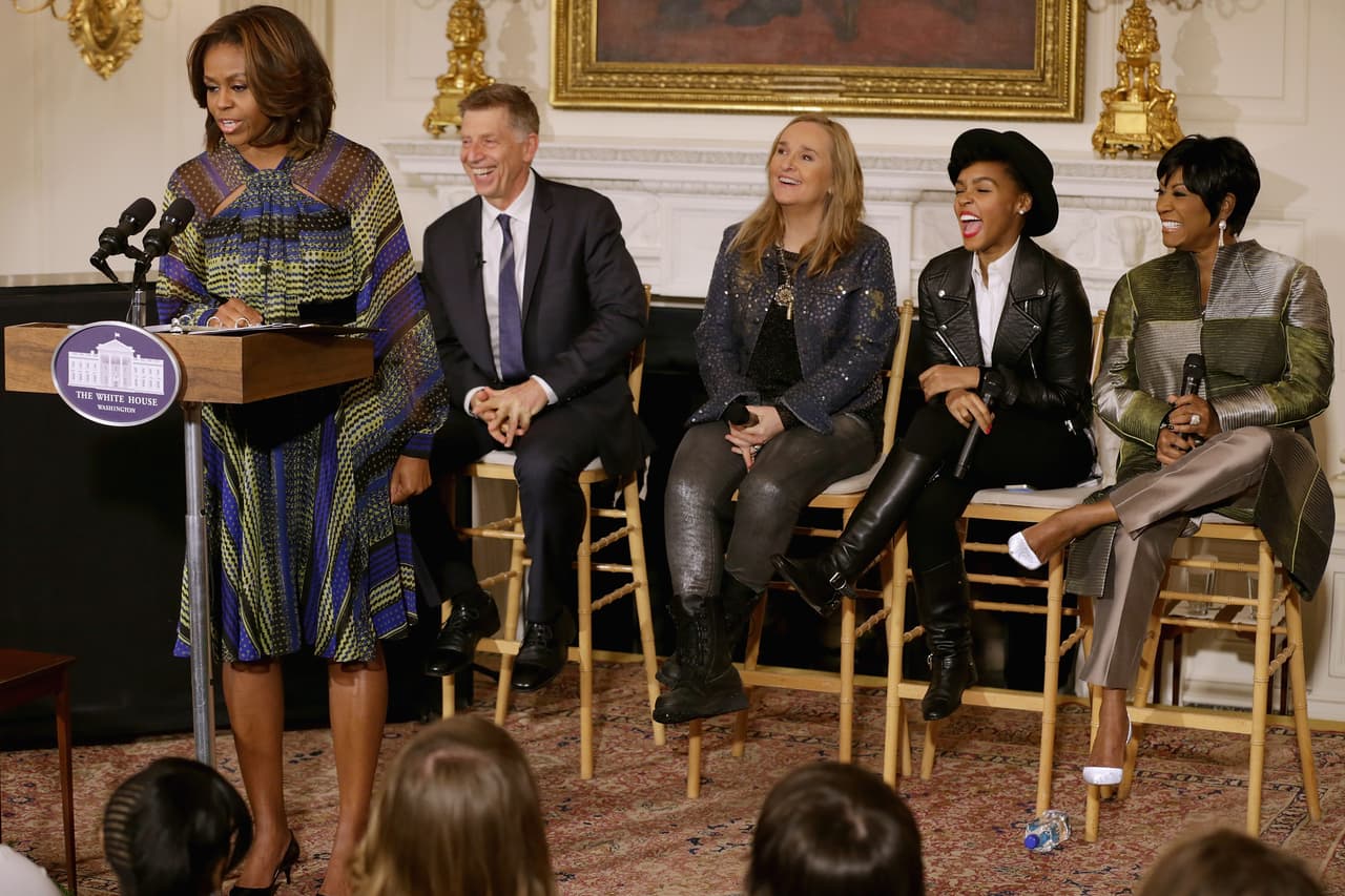 La Primera Dama también honró a las cantantes de soul Janelle Monae y Patti LaBelle.