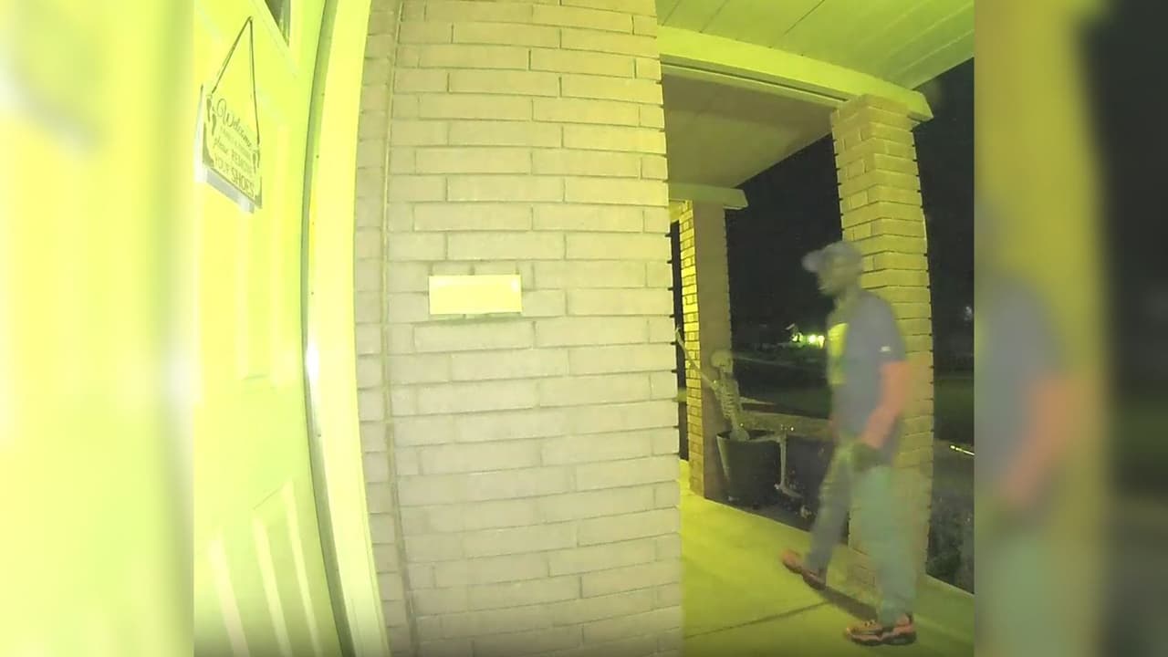 Si tienes alguna foto o video de vigilancia que pueda ser útil, por favor contacta a la policía en su línea no de emergencia al (925) 646-2441.