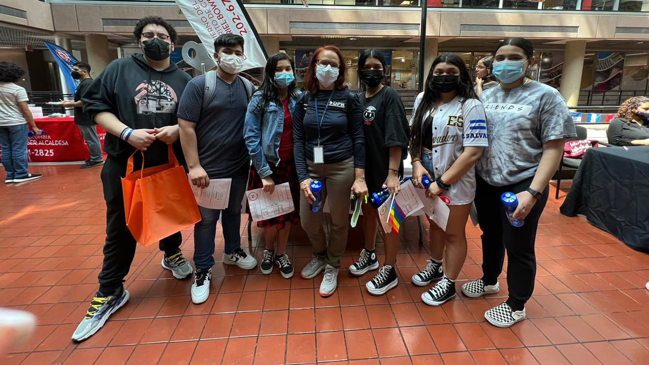 Oportunidades para cumplir con horas de trabajo comunitario para jóvenes de Prince George's