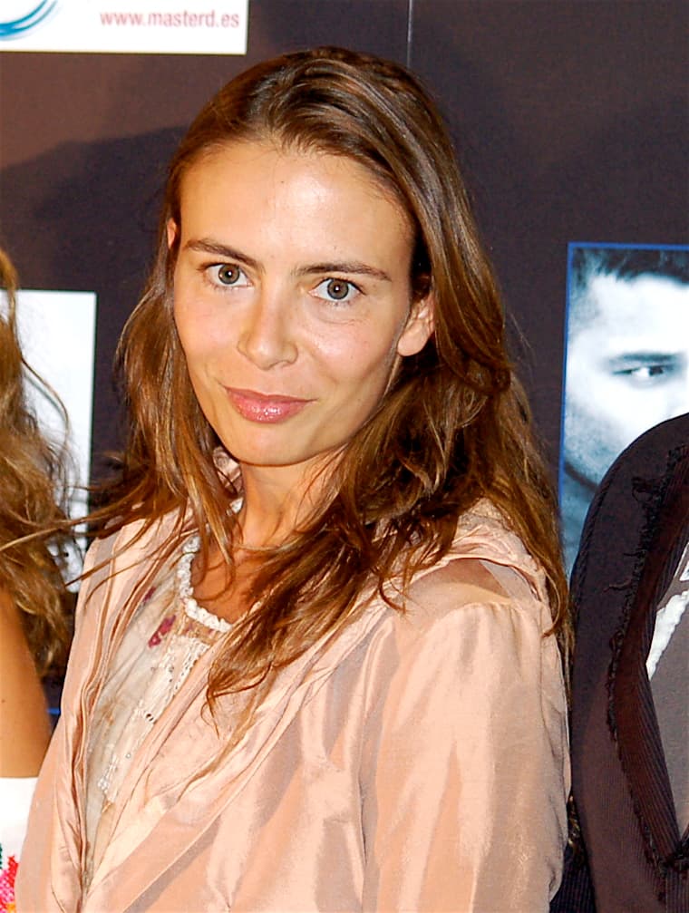 La carrera actoral de 
<b>Sasha</b> se vio suspendida por sus adicciones, pero afortunadamente ella pudo salir de ese bache en su vida y continuar su carrera de cantante.