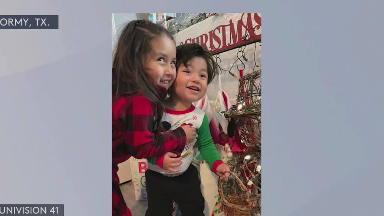 Realizan vigilia para una abuela y sus dos nietos que murieron en un incendio en Von Ormy