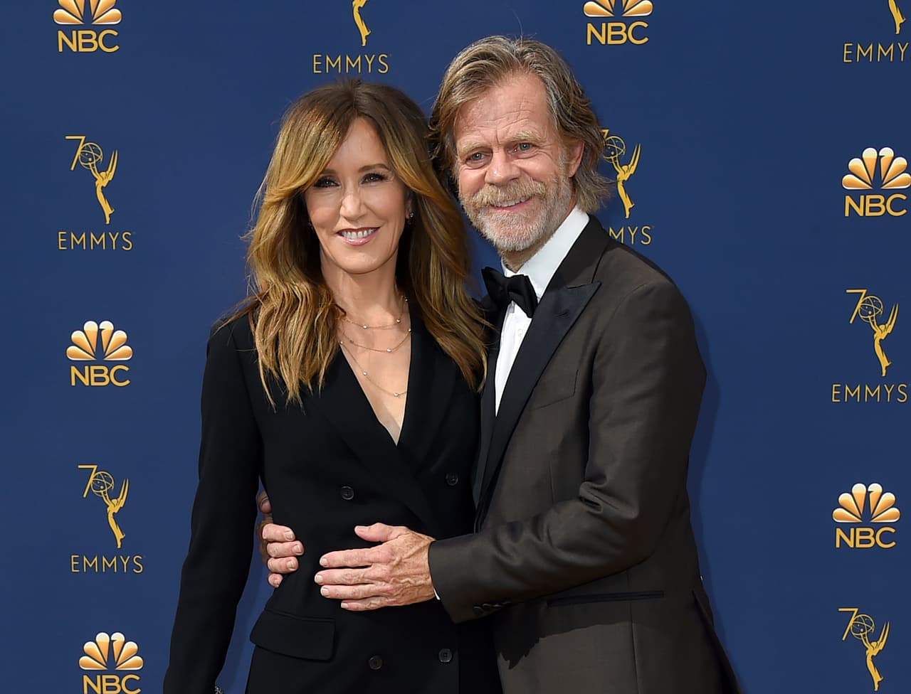 El esposo de la actriz y también actor, William H. Macy no recibió cargos en el caso, ya que según las autoridades no hay suficientes pruebas que lo involucren.
<br> (Photo by Jordan Strauss/Invision/AP, File)