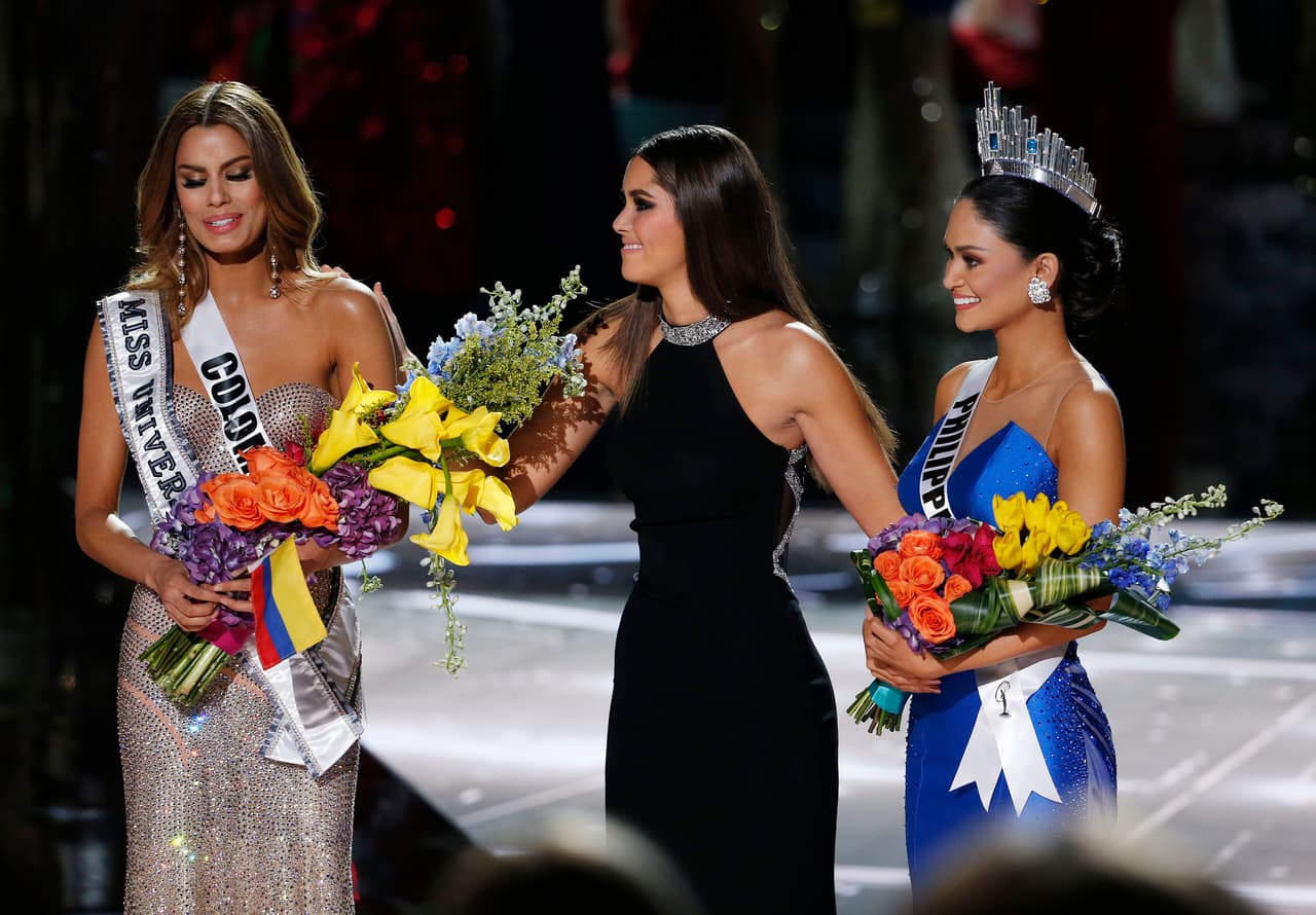 Miss Universe mistakenly crowns Colombia before Philippines