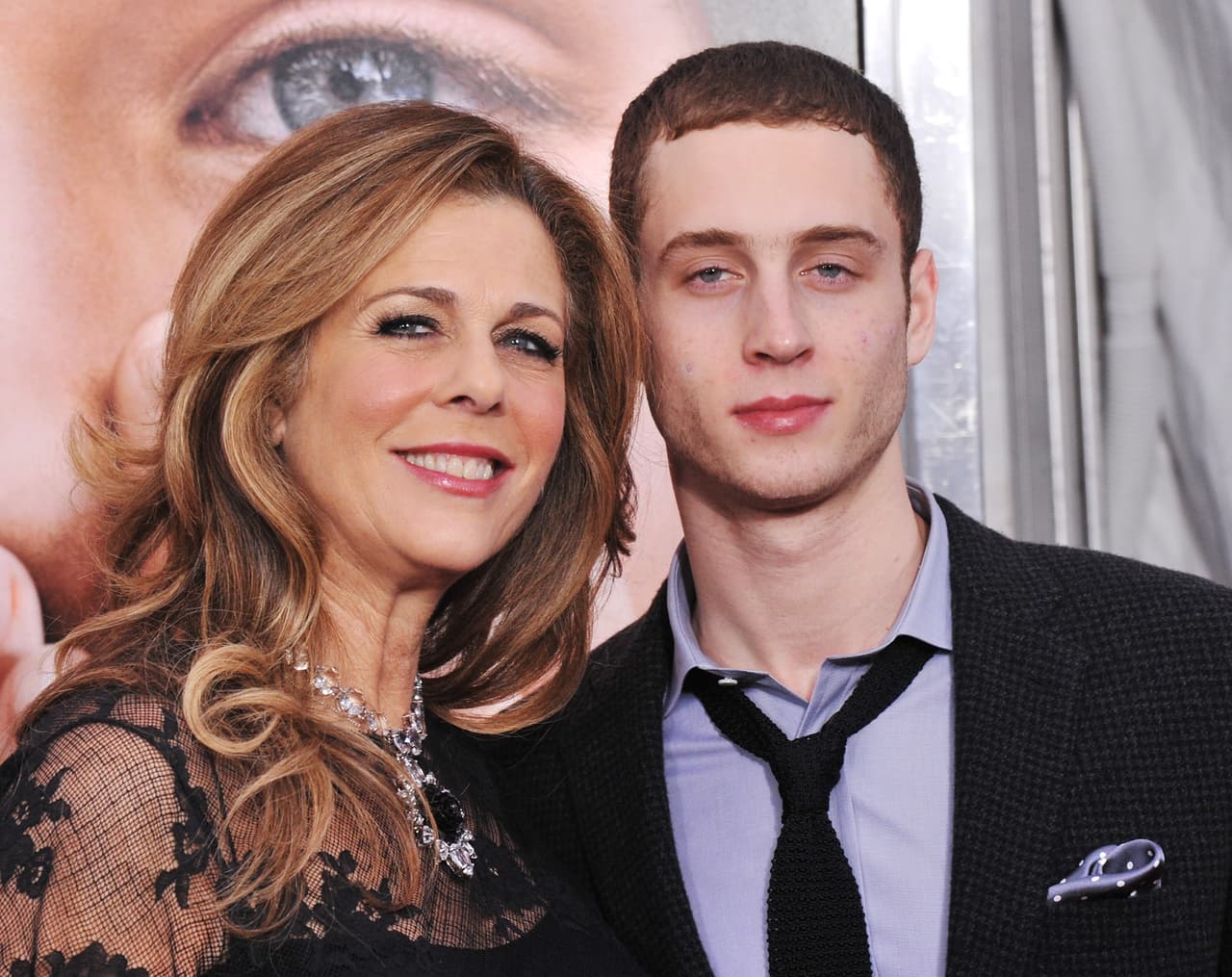 Según publicó el Daily Mirror, la policía londinense buscaba a Chet Haze para interrogarlo tras haber destrozado una habitación de hotel.