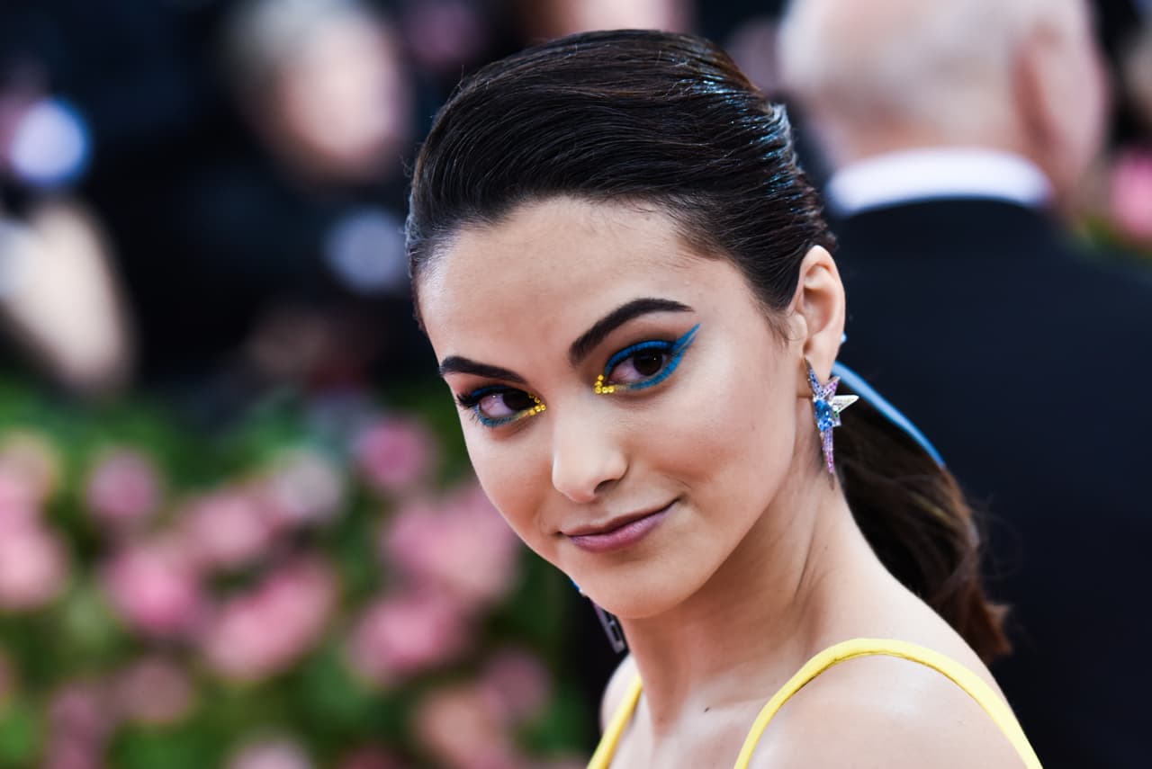 "
<b><a href="https://www.univision.com/los-angeles/kmex/identificando-y-superando-la-bulimia-video" target="_blank">Lo importante es la salud, no la apariencia</a></b>. Tomo decisiones que son buenas para mí, y no solo para mi cuerpo, sino también para mi alma, para mi mente. Y eso a veces es comer un helado porque quiero comer un helado", dijo la actriz.
<br>