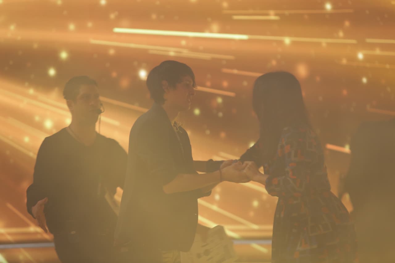 Tú también puedes ser parte del Backstage de tu programa favorito sumergiéndote en el tercer show en vivo de #LaBandaLIVE.