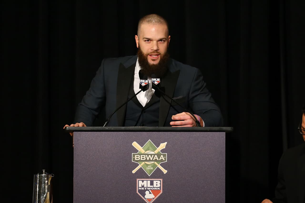 Apenas hace unos días, el propio lanzador de los Astros, Dallas Keuchel, pidió una disculpa pública por el esquema de robo de carteles que los encaminaron al título. “¿Fue contra las reglas? Si, lo era y personalmente lo siento por lo que sucedió”, aclaró.