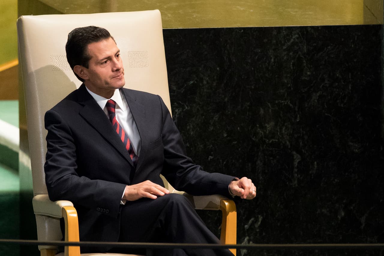 Declaró que tras hacer pública su relación con Peña Nieto, fue blanco de comentarios negativos en sus redes sociales.