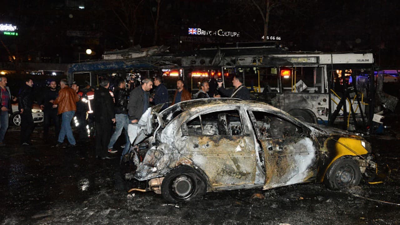 Decenas de personas muertas deja un nuevo atentado en Ankara