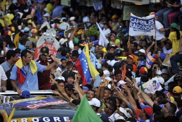 "Presidente Chávez, usted fue sin duda alguna un gran contendor, usted abusó de su función, lo que pasa es que para mí siempre esto fue una lucha espiritual, para mí esto fue desde el primer momento la lucha de David contra Goliat. (...) ganó David y aquí está David acompañado de millones de David", gritó.