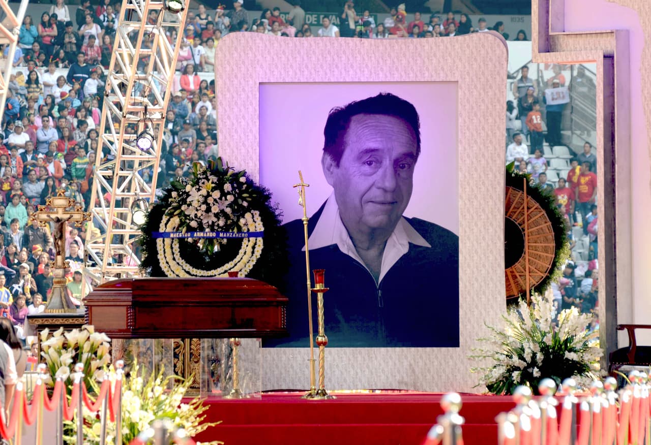 Tras 89 años de su nacimiento, es valioso recordar ese camino que Roberto Gómez Bolaños dejó marcado no solo en el mundo de la comedia sino en el fútbol gracias a su personalidad.