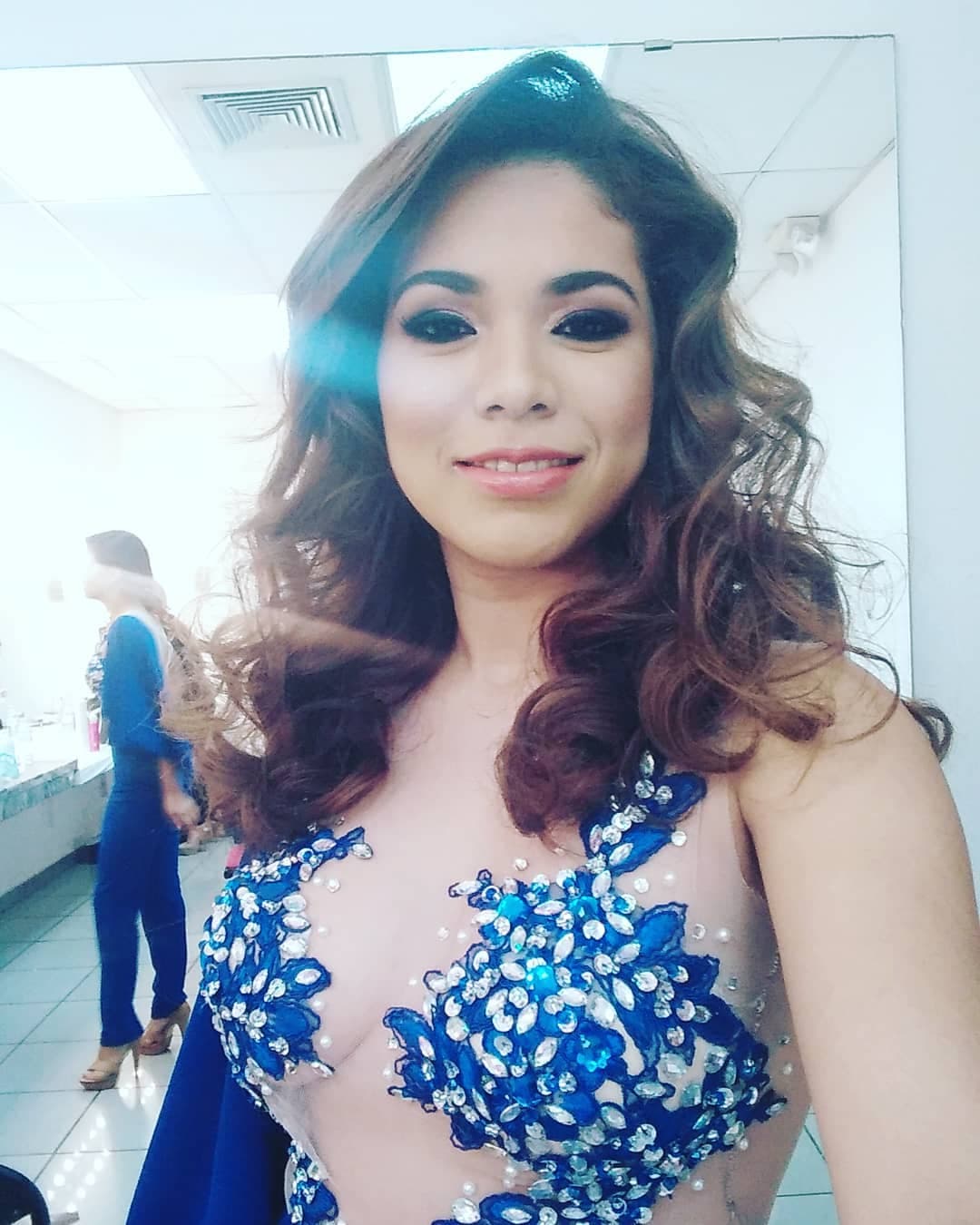 Leticia Ayala también quiere ser reconocida como la mujer más bella de El Salvador.