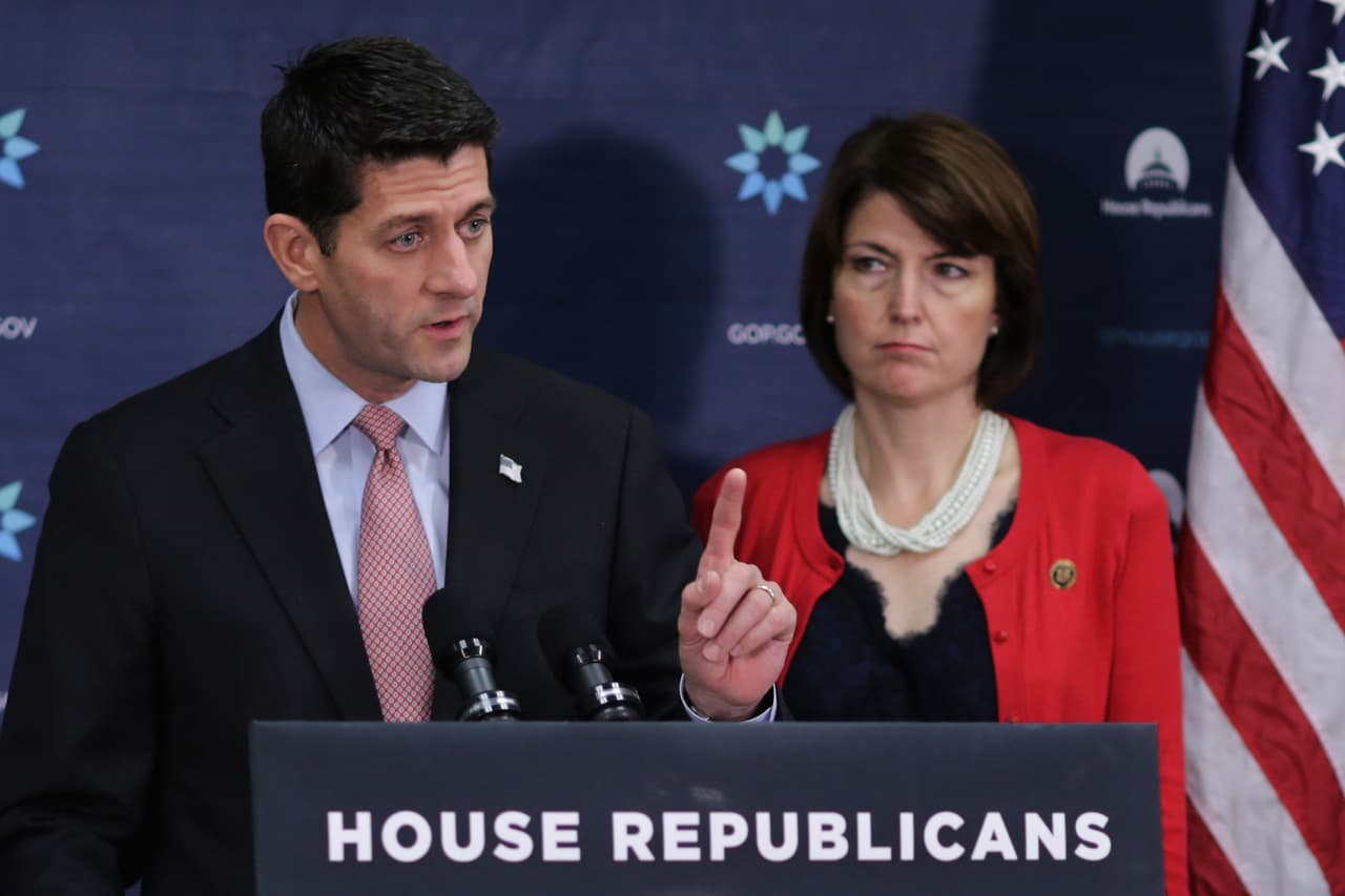 La Cámara aprueba proyecto que endurece controles a refugiados sirios