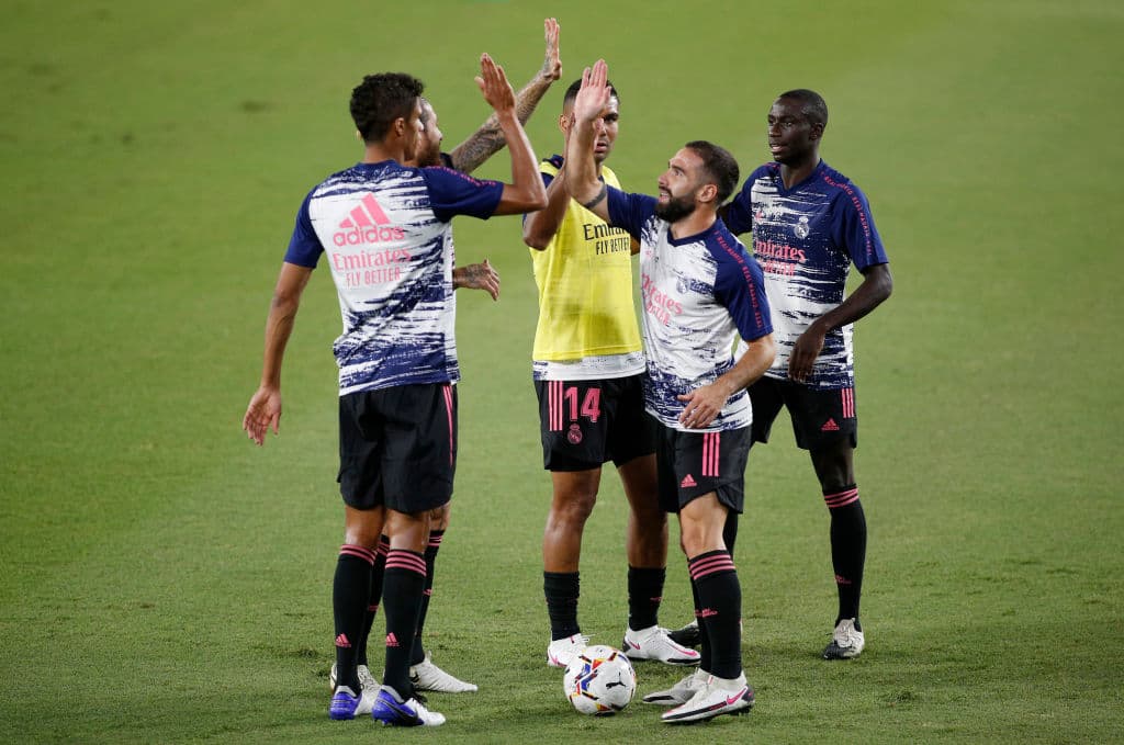 Los merengues igualaron sin goles ante la Real Sociedad en su debut liguero.