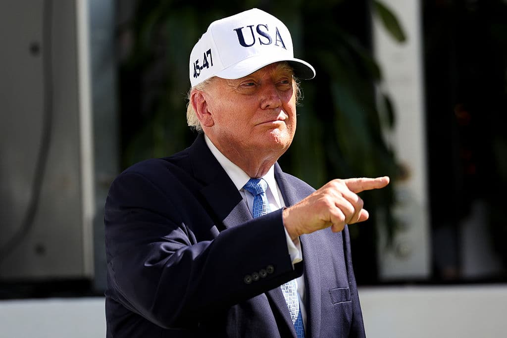 La visita marcó la 
<b>cuarta ocasión</b> en que el presidente asiste a un torneo de golf en 2026. Estuvo presente desde el inicio de los 
<b>12 partidos</b> y se esperaba que permaneciera unas dos horas. Saludó a jugadores y caddies de ambos equipos.