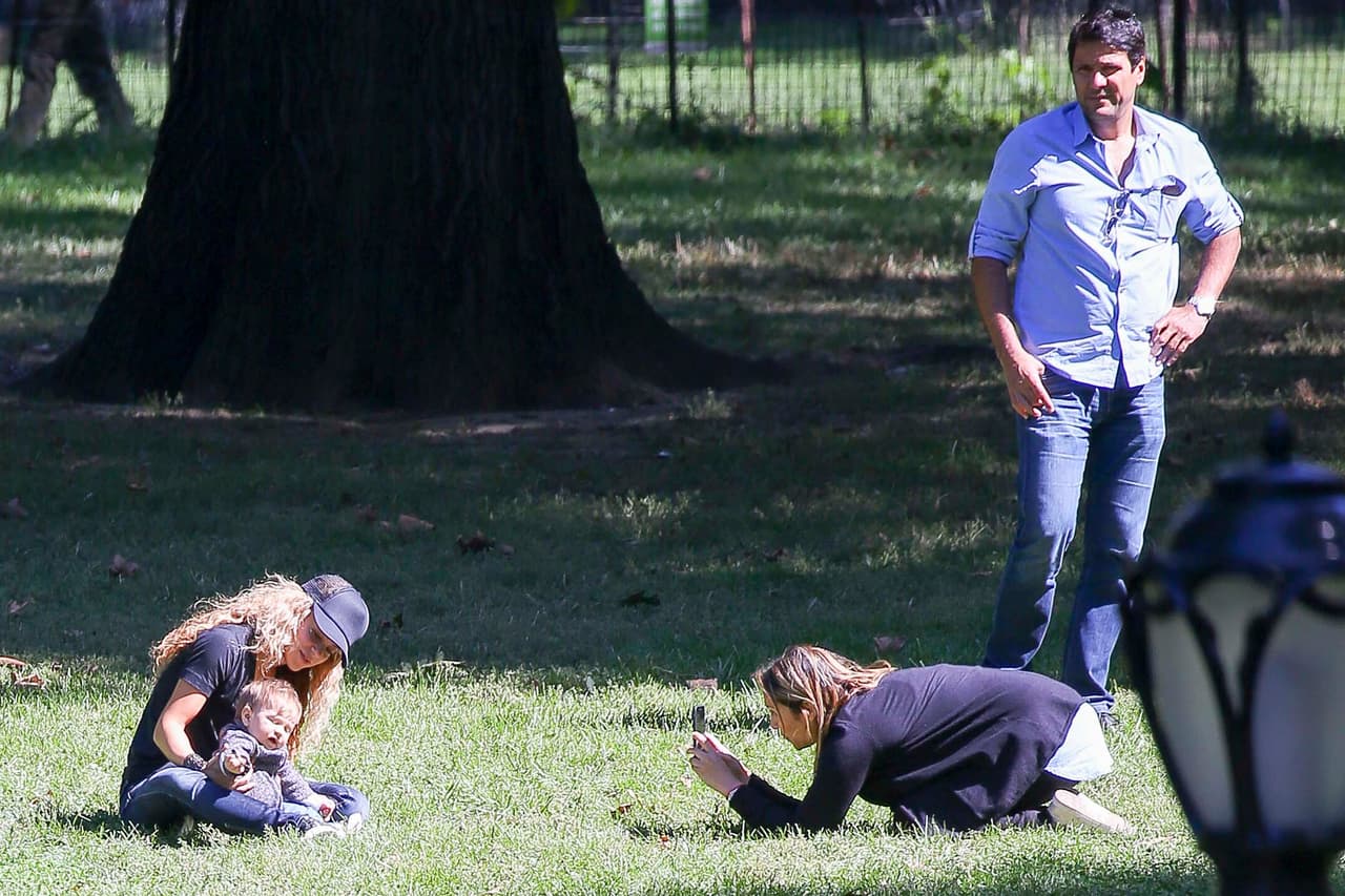 Shakira pasa un día con su hijo Sasha en el Central Park en Nueva York una tarde de septiembre de 2015.