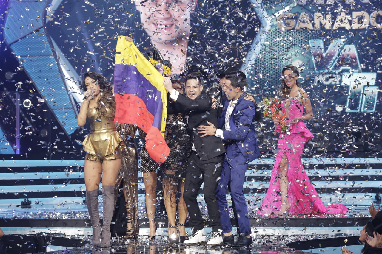 Sus compañeros lo acompañaron en ese premio. Al fin y al cabo fueron compañeros de lucha.