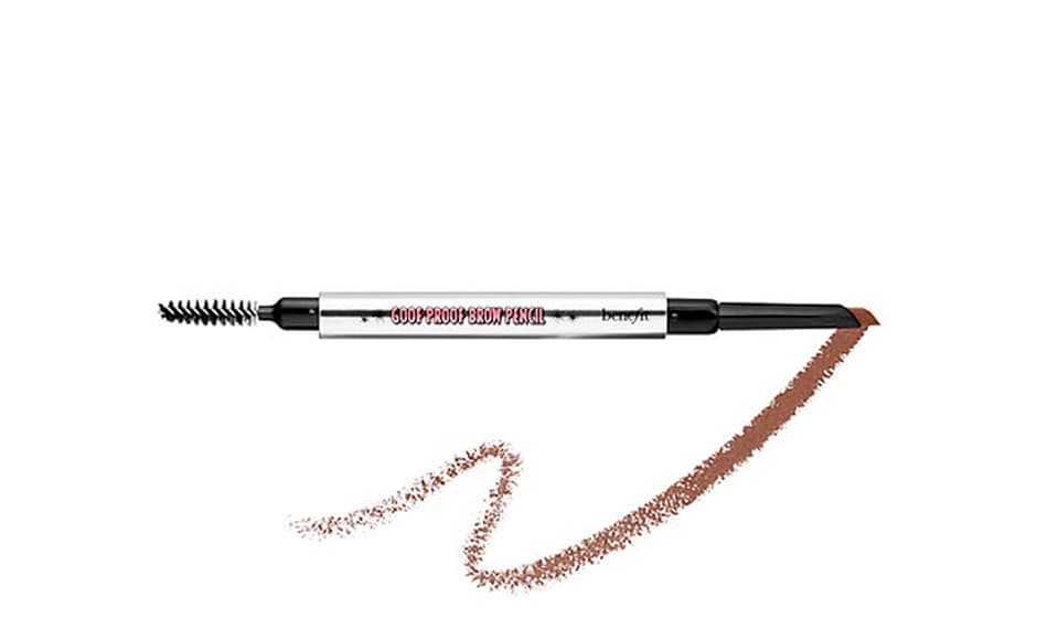 1. GOOF PROOF BROW PENCIL, Benefit, 
<a href="http://www.sephora.com/goof-proof-brow-pencil-P408218?skuId=1820703&icid2=products%20grid:p408218">Sephora</a>, $24 dólares | Por su textura cremosa y su diseño este lápiz es el favorito de muchas. Es ideal para rellenar fácilmente las cejas y gracias a su cepillito puedes difuminar perfectamente el producto para lograr un acabado muy natural. Es perfecto para las que les gusta maquillarse con lápices que corran fácilmente y que no tengan texturas secas.
<br>