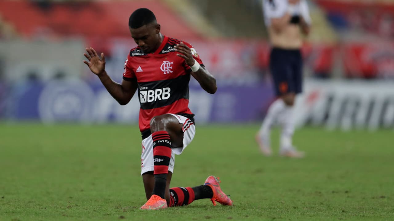 Futbolista del Flamengo atropella y causa la muerte a repartidor 