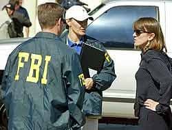 El FBI registra una casa vinculada con el hermano del terrorista de San Bernardino