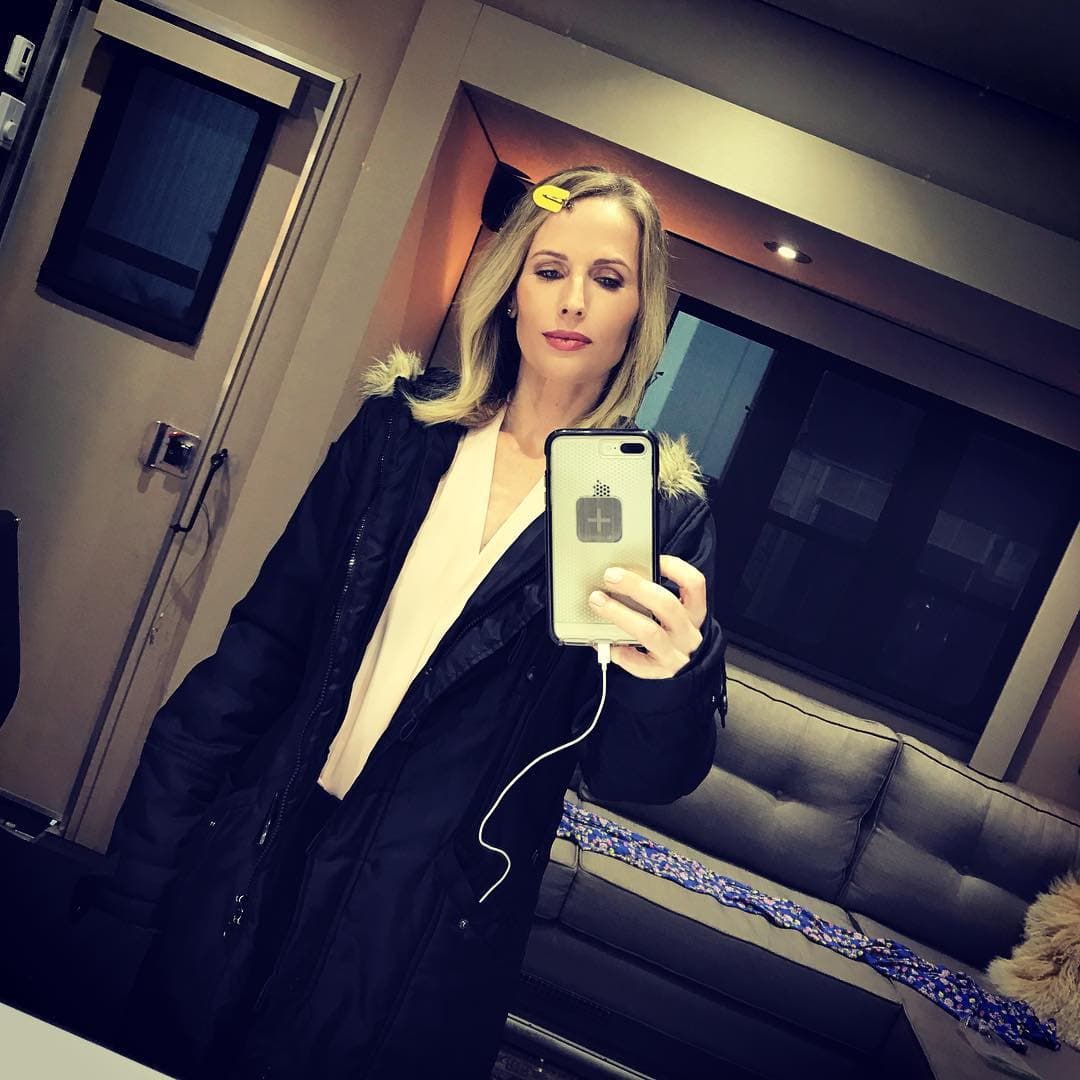 Como actriz Stefanie participó en películas como 'Easy' (2003) y 'Aterrizaje forzoso' (2005).