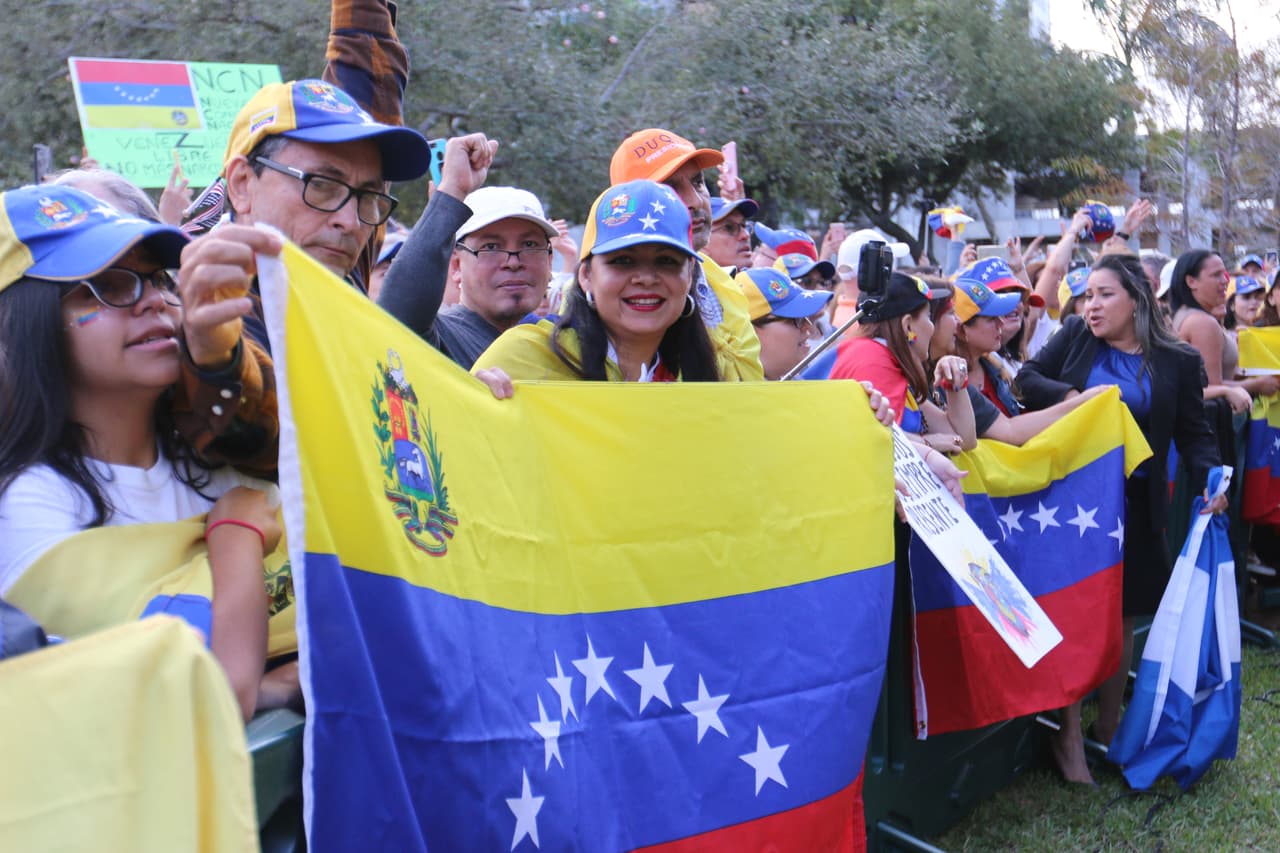 Los rostros de los venezolanos expresaban alegría y esperanza durante toda la jornada de manifestación en Doral.