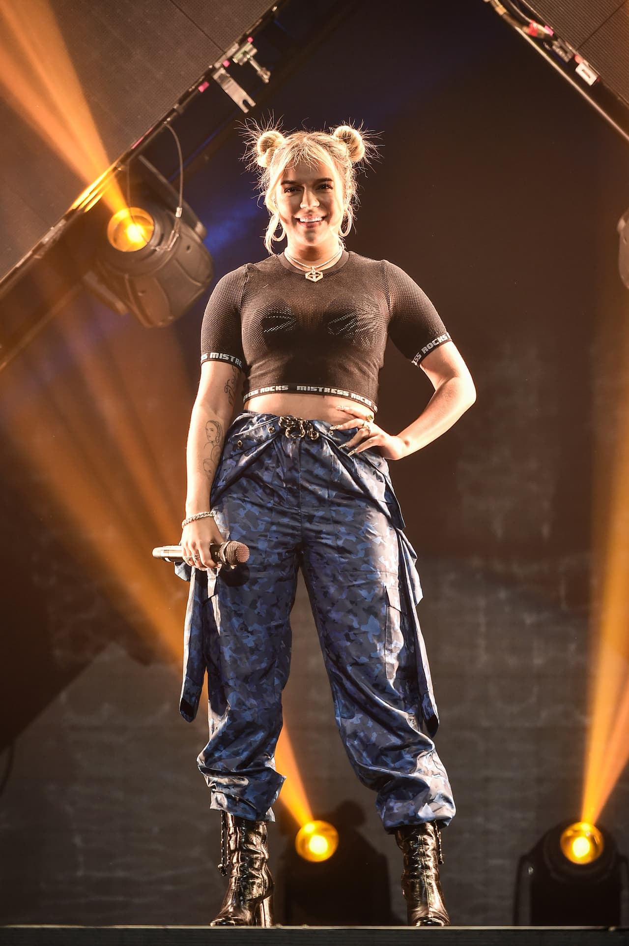 Karol G, 6 nominaciones. 
<br>1. La más pegajosa.
<br>2. Ritmo en la regadera. 
<br>3. La pareja que enciende las redes. 
<br>4. Siempre auténtico. 
<br>5. Coreografías que me matan. 
<br>6. Esto sí es