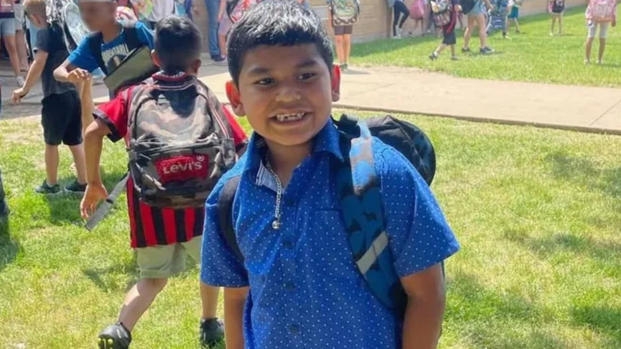 Niño hispano muere atropellado cuando jugaba a la pelota