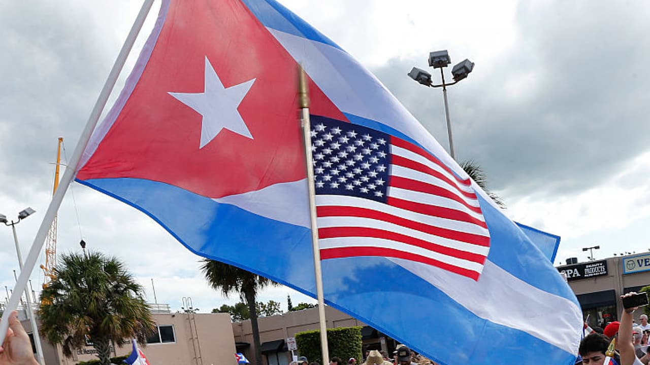 Cómo afectará a los cubanos que viven en EEUU las nuevas sanciones que Trump anunció contra la isla