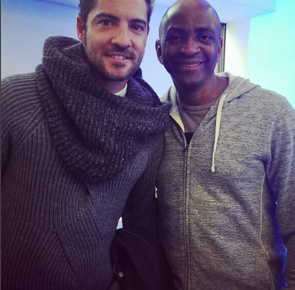 No es sorpresa que muchos cantantes deseen trabajar con el productor.