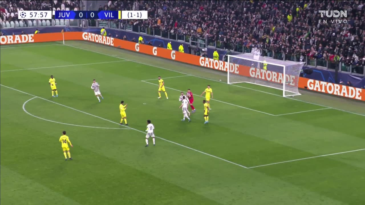 ¡TIRO ATAJADO! disparo por Adrien Rabiot.