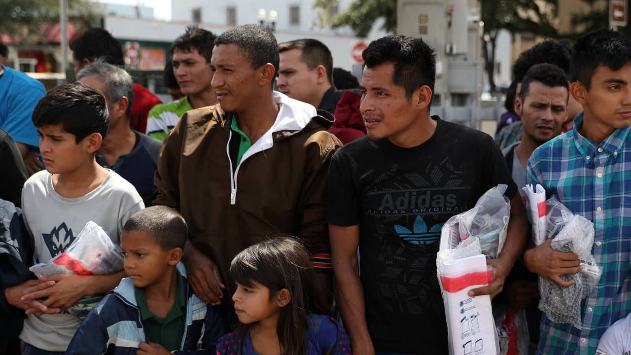 ¿Te separaron de tu hijo en la frontera y aún no te has reunido con él? Estos recursos pueden ayudarte