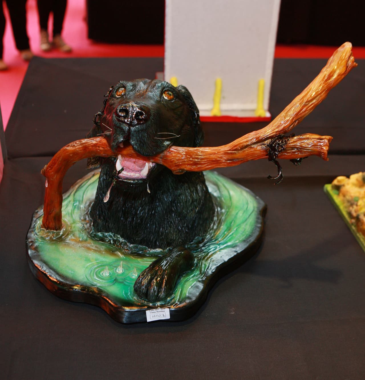 La competencia de pasteles mundial, Cake International, exhibió pasteles que llevan la decoración culinaria a lugares inesperados, con repostería en forma de personajes de películas, pájaros, perros y hasta un bebé. El show se llevará a cabo del 17 al 19 de marzo en Birmingham, Inglaterra.