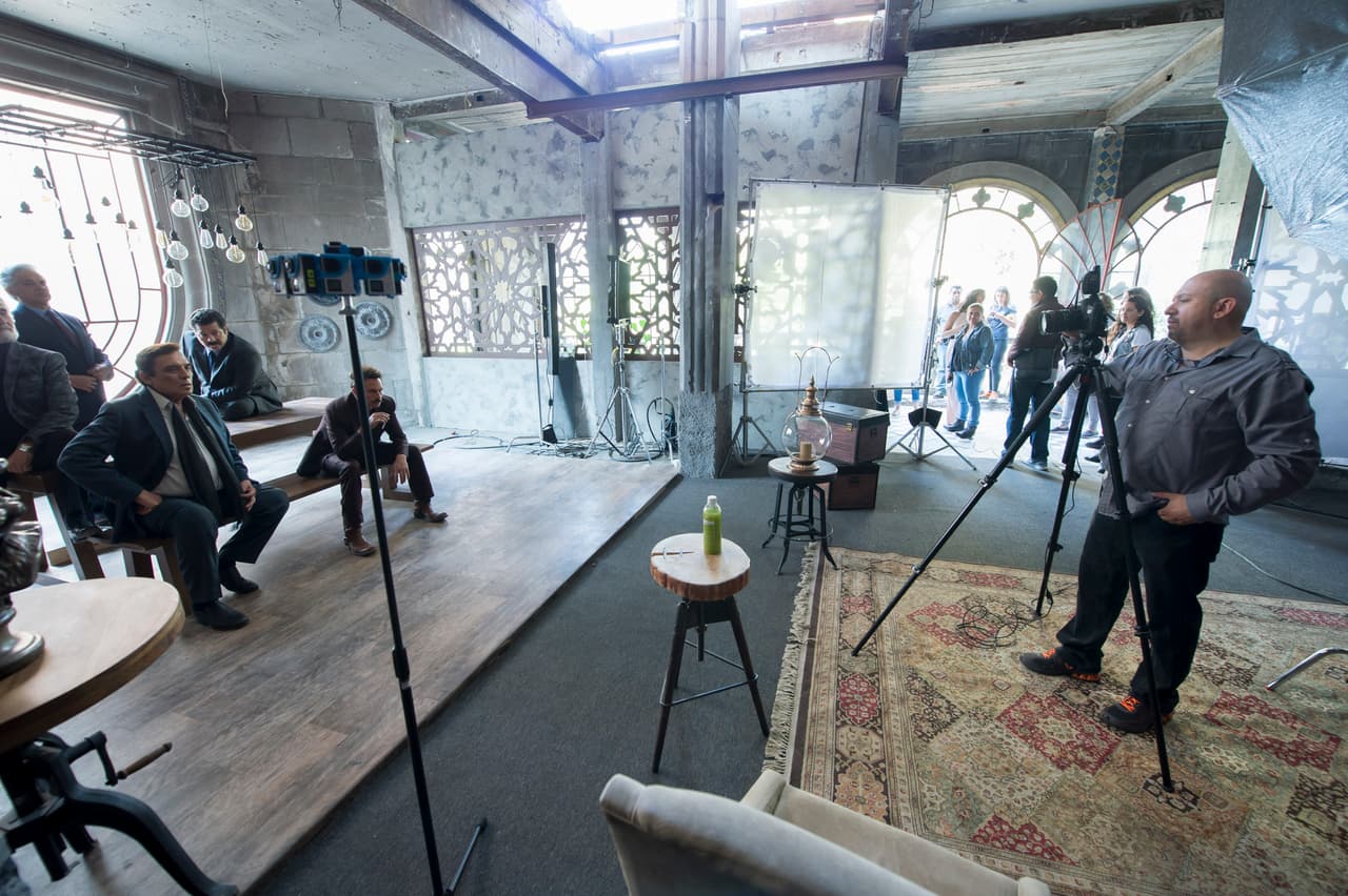 Este es parte de su comedor, está lleno de ventanas.