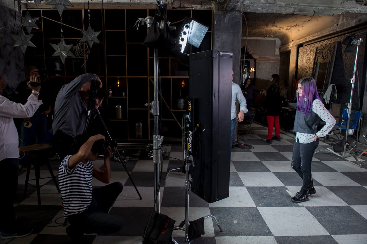 La sesión fotográfica se llevó a cabo en set que forma parte de la casa de Yago.