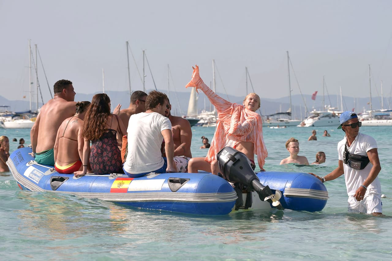 Ronaldo casi siempre ha estado en el ojo del huracán debido a sus excesos.
