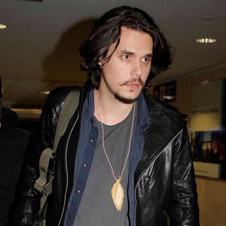 Fue entre 2006 y 2007 que el cantautor John Mayer logró conquistar a Jessica Simpson.