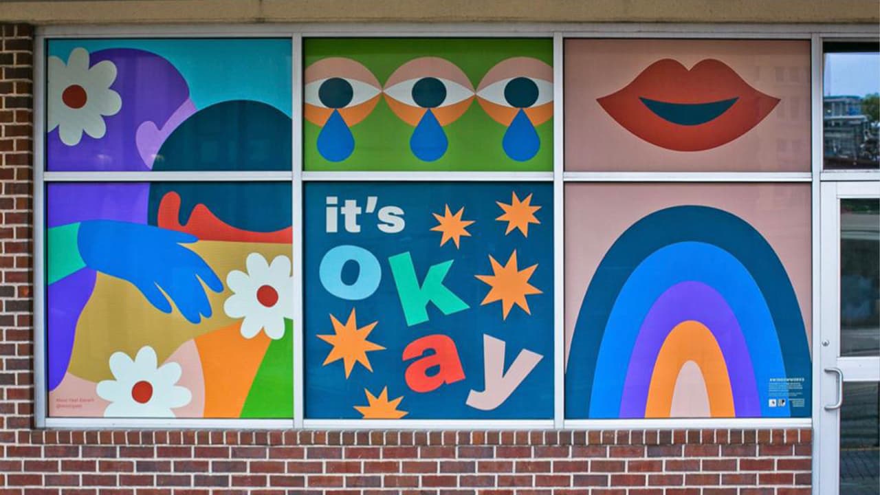 Elia Quiles dijo que le gustaría que este tipo de espacios con murales y arte abundaran en Houston. Obra: Moni Gael Yarwil, It's Okay to Feel.