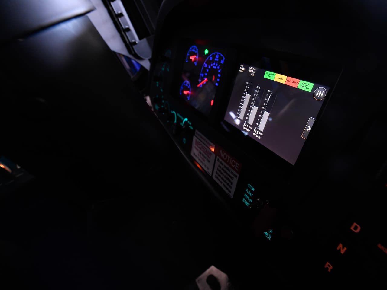 Esta entrega se suma al pedido anterior de la MTA de 
<b>15 vehículos de cero emisiones en 2019, que actualmente sirven rutas en Manhattan</b>. 
<br>